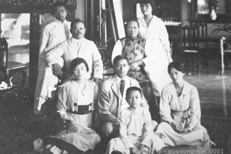 郭松民：宋美龄是半封建半殖民地的人格化