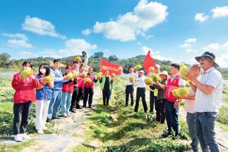 全国政协委员黄丽萍：让共同致富之路越走越宽广