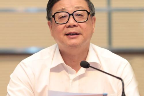 王伟光：科学回答人工智能引发的带有根本性的哲学问题