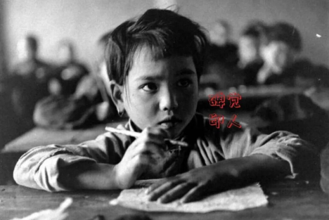 日伪炮楼下的抗日小学