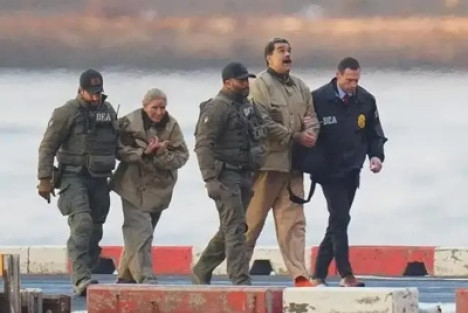 赵磊：绑架马杜罗，确是“社会主义惹的祸”