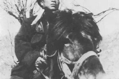 朱德九十高龄写下“革命到底”铭志，毛主席赞誉他是“人民的光荣”