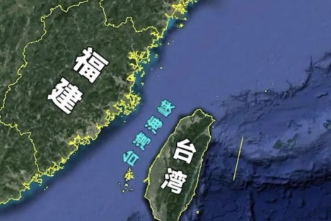 台湾海峡，不是你想过就过，从现在起全程武装押送！