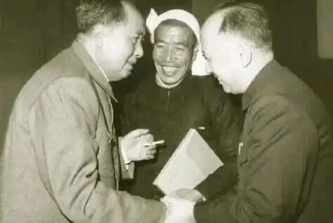 毛主席：“钱学森了不起，把个人的名和利都看透了”