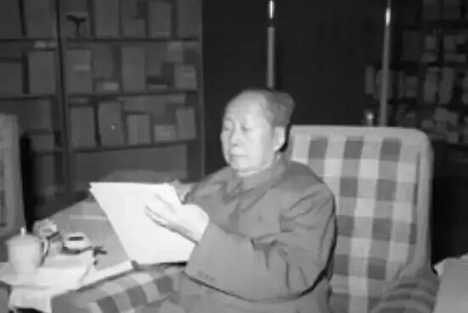 唐山大地震期间的毛主席
