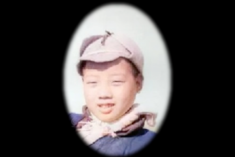 他被敌人砍掉多根手指，宁死不出卖八路军