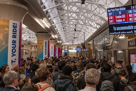 在公共服务和民生事业上，美国政府为何难以成事？