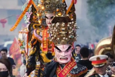 台湾鬼神大行其道！