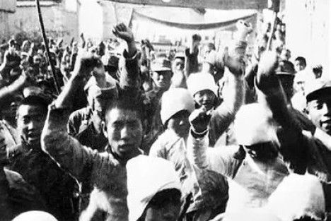 皖南事变中周恩来是如何应对的