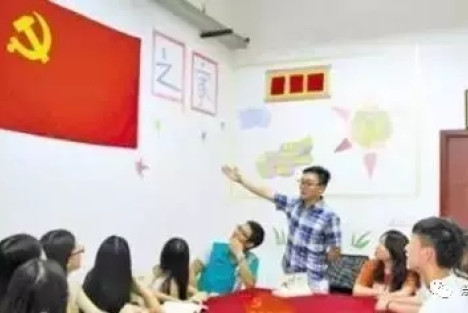 冯玮贺卫方出来走两步？中纪委机关报痛斥高校教师反党现象，追问党委责任