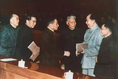 为什么开国元勋们在临终前，都为毛主席流泪？