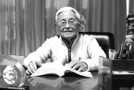 顾锦屏与新中国《共产党宣言》的译校