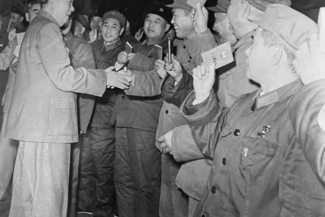 董保存：毛主席为何、如何选中了李德生？