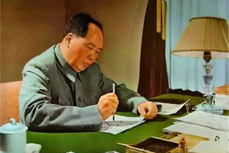 毛主席是怎样看待干部特殊化问题的？