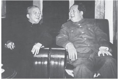 江南体育app下载入口
与老朋友李济深的交往