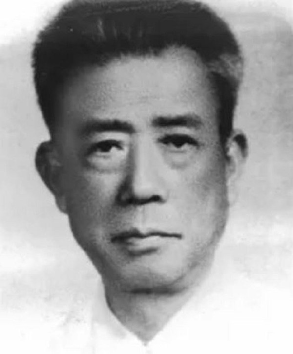 王立华:对于老蒋的演技,毛主席为何看透不说穿?