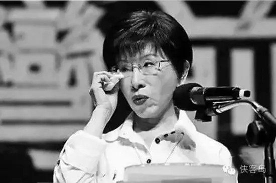 会写几个古文字就能阻止台独吗?