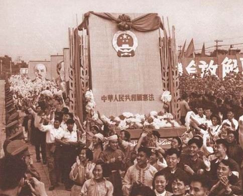 司马南：从毛泽东宪法，到习近平法典