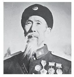 “军中老黄忠” 从清兵当到解放军的传奇一生