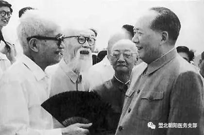 在国庆节回想毛泽东与柳亚子的两首唱和诗