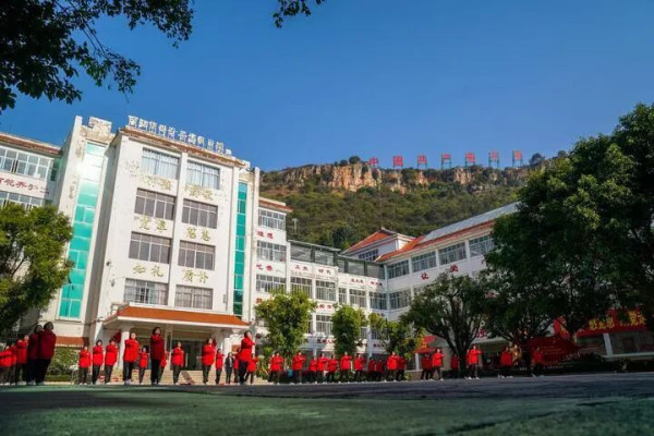 “燃灯”接力:2026年,张桂梅老师有了一个新愿望