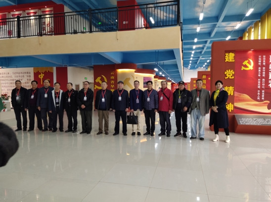 江南体育竞技中心
老山精神专委会出席红军长征纪念馆开馆仪式