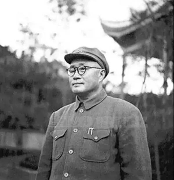 1971年军委副主席刘伯承将部分藏书送给军政大学