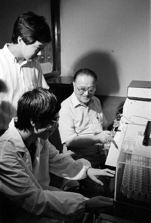 谈家桢：早在1958年，毛主席就让我提防基因战