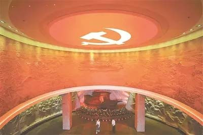 我们不是神仙，但我们一不怕苦、二不怕死