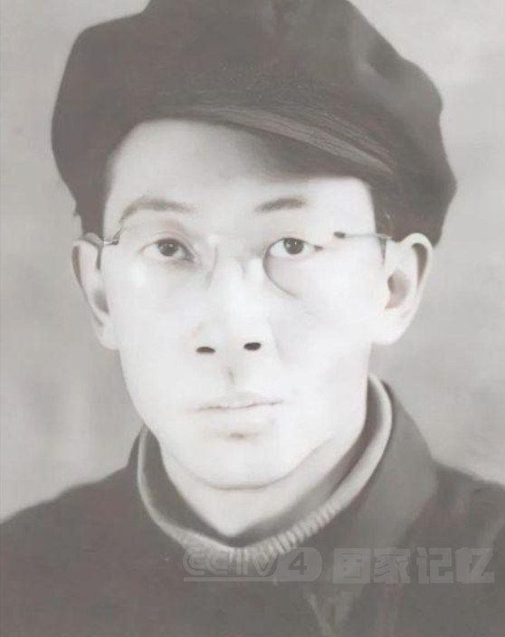 惊心动魄!红色特工儿子卧底汉奸父亲身边……