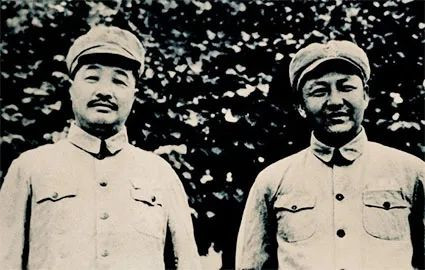 毛泽东多次高度评价习仲勋，而《毛泽东选集》也是习仲勋最爱读的书
