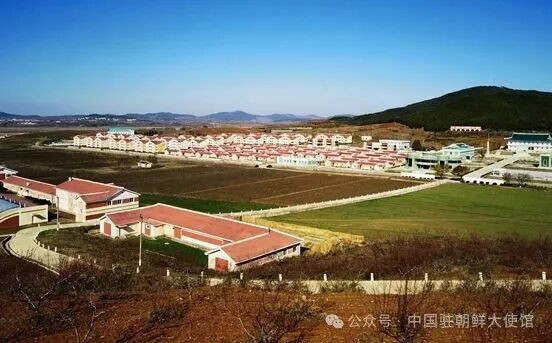 中国外交官镜头里的朝鲜