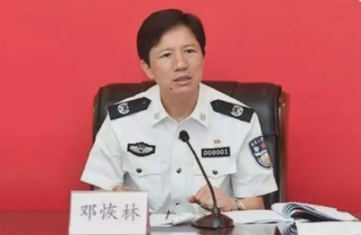 司马南：必须拿起人民民主专政这把刀子
