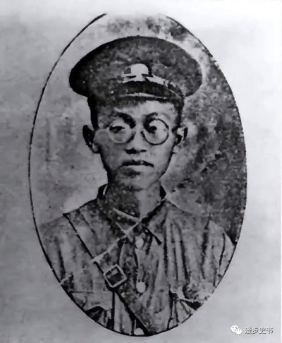 “死脑筋”黄克诚