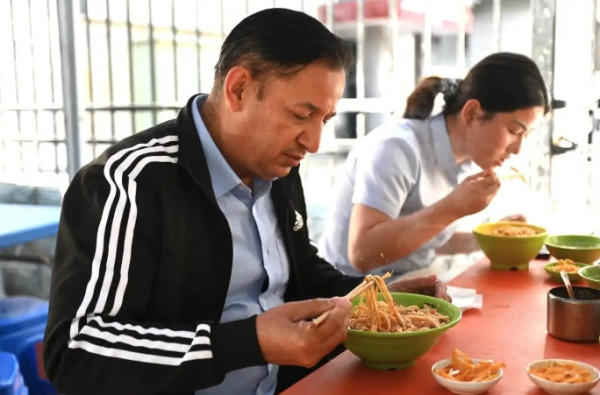 古巴眼科医生伊西德罗：爱上中国的“光明使者”