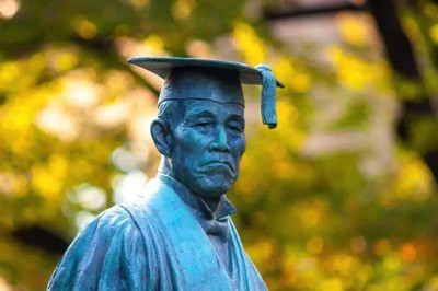 日本早稻田大学的第一任校长,自诩民主,竟是提出二十一条的元凶