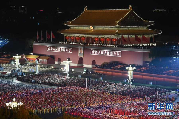 艰难奠基,新中国前三十年波澜壮阔的工业史