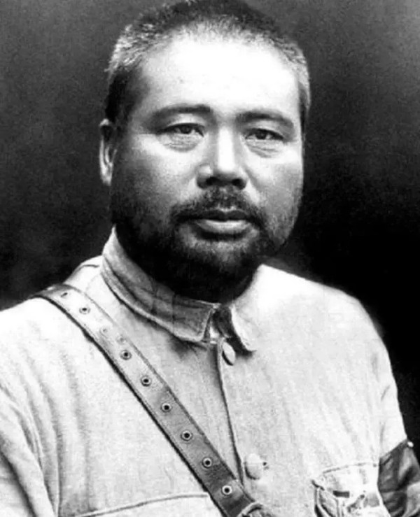 鹿野：冯玉祥怎么成了周恩来的上级？