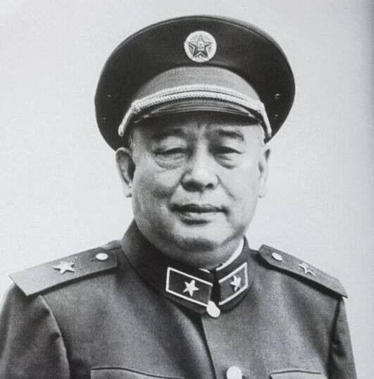 余秋里回忆大庆油田始末:毛主席派我搞石油