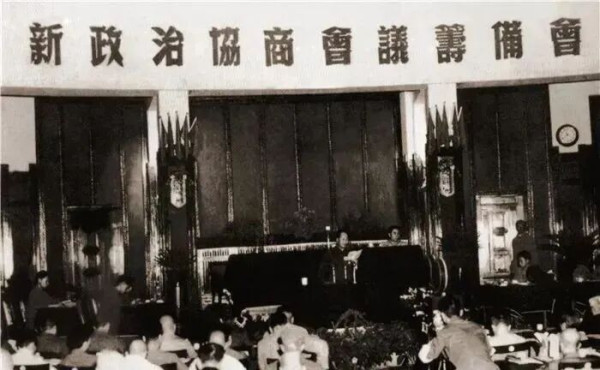 董必武：老一辈革命家中唯一科班出身的法律专家，新中国民主法律制度的重要奠基者