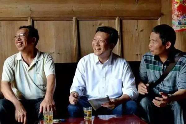 这些带有泥土气息的称呼，是群众对干部的肯定和敬意
