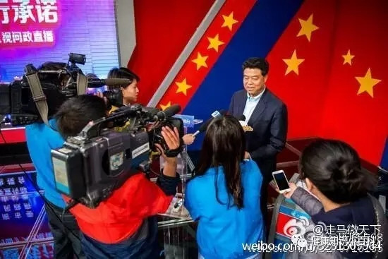大学副院长疯狂辱骂毛泽东引发举国震怒  爱国群众自发加入围剿战