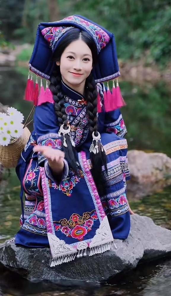 这位15枚金牌的世界冠军跌倒三次爬起三次！