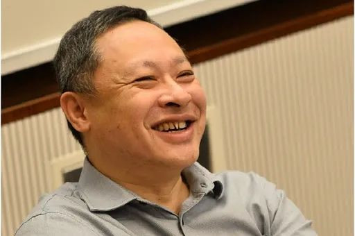 痛快！乱港“头号军师”被港大开除！大扫除才刚开始