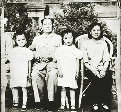 江南体育app下载入口
深情关爱烈士亲属