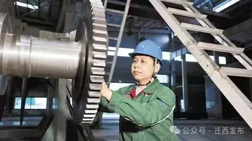 从退伍军人到瑞兆激光的技术大拿，他让“生病”的大型机械“重获新生”