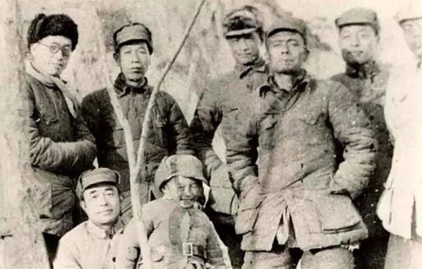 他是被周恩来亲切称为“木匠”的传奇特工，西安事变的幕后英雄