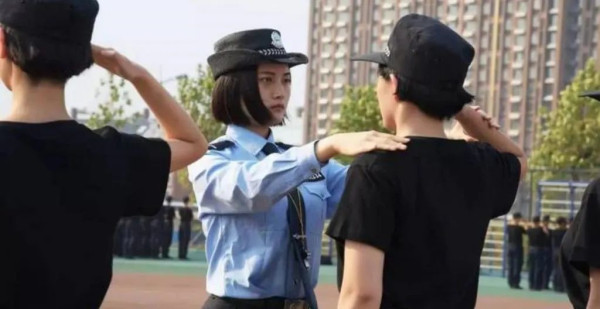 铁饭碗,是人民当家作主的必要条件