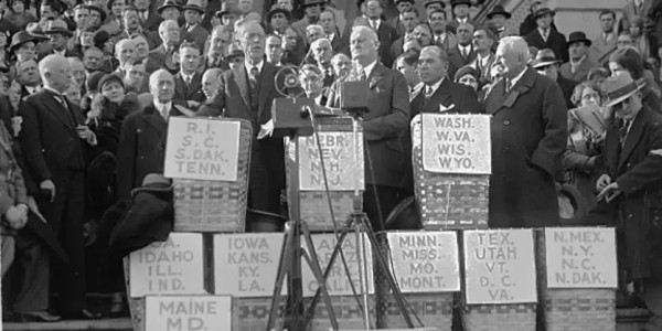 95年前的历史，正在惊人的再次上演！