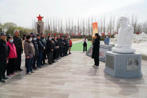 陈先义：清明时节访银川松鹤陵园有感！